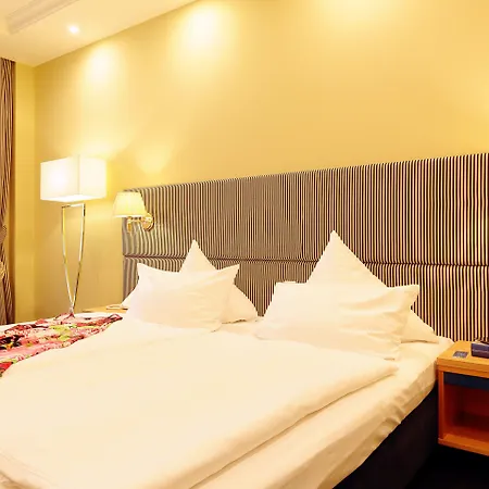 Ξενοδοχείο Inselhotel 4*