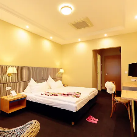 Inselhotel Ξενοδοχείο 4*